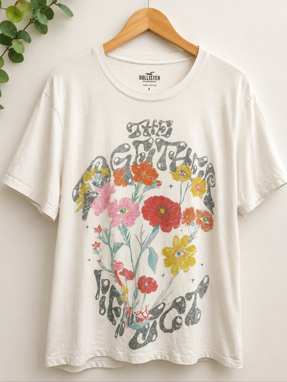 Hollister White Floral Graphic Tee